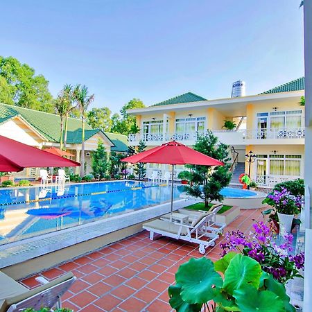 דואונג דונג 881 Lam Ha Pool Resort מראה חיצוני תמונה