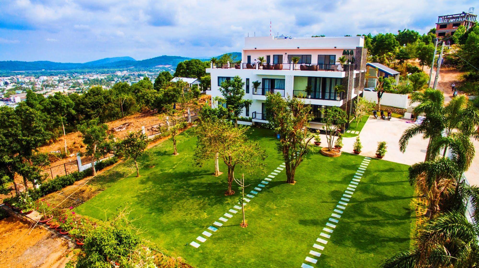 דואונג דונג 881 Lam Ha Pool Resort מראה חיצוני תמונה